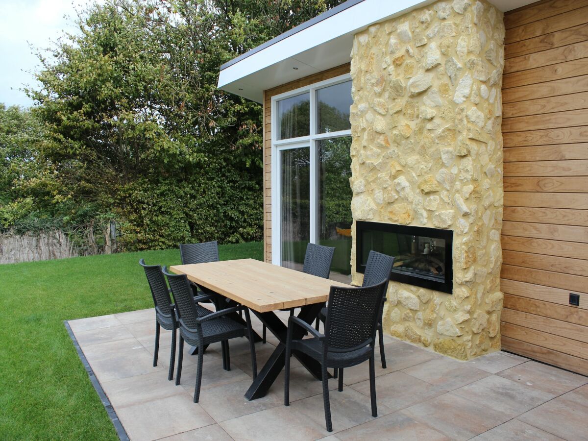 Holiday park Chalet in Bemelen mit Außenkamin - Outdoor photo 3