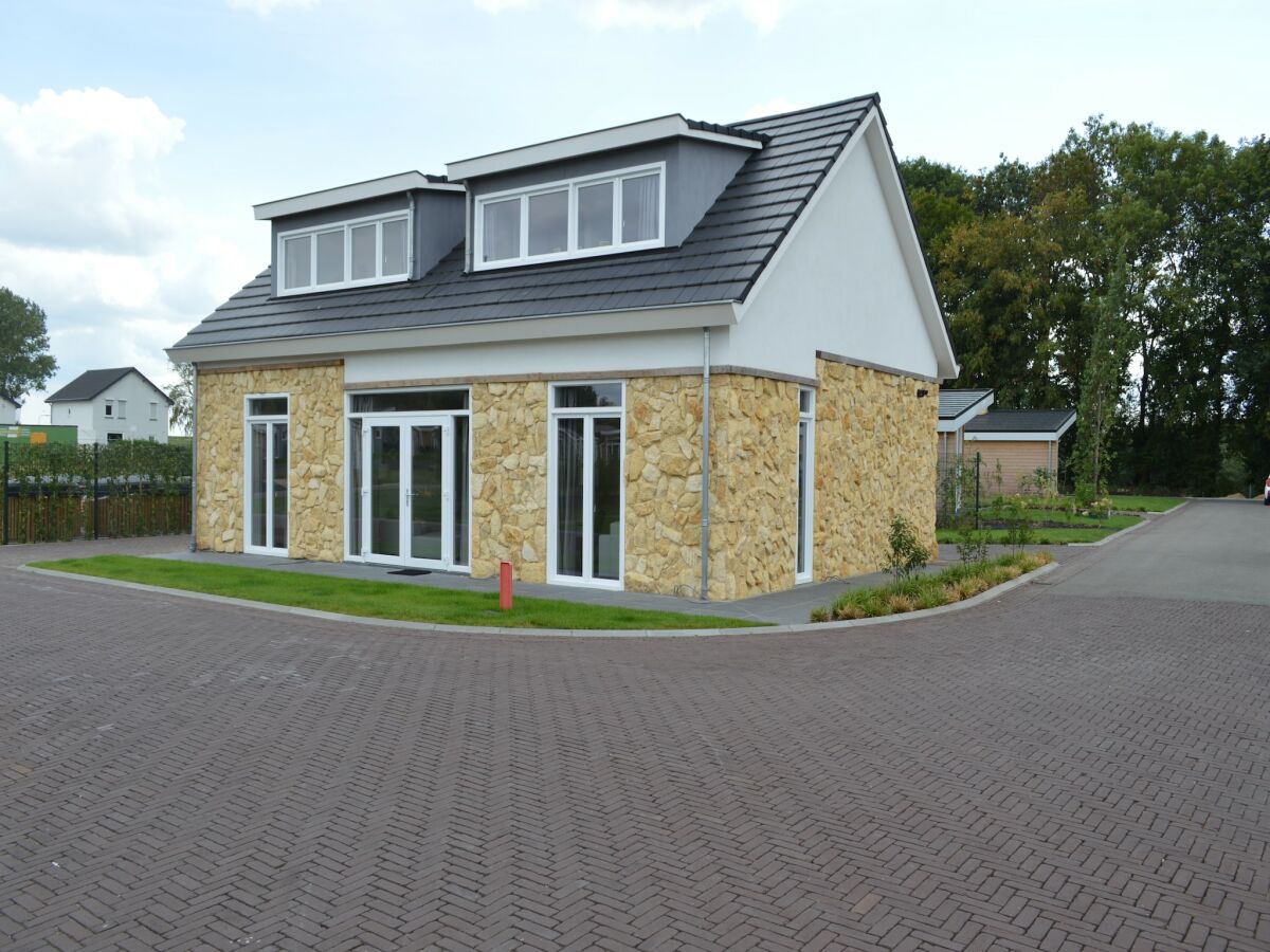 Holiday park Ferienhaus in Maastricht mit Terrasse - Outdoor photo 4