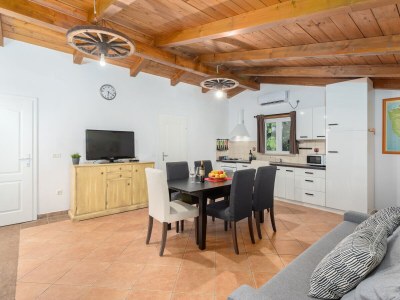 Villa Matea - Features photo 14