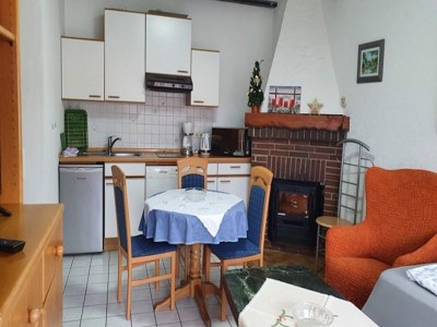 Apartment Schöne Ferienwohnung mit Terrasse in Homberg - Features photo 12