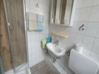 Apartment Schöne Ferienwohnung mit Terrasse in Homberg - Features photo 14