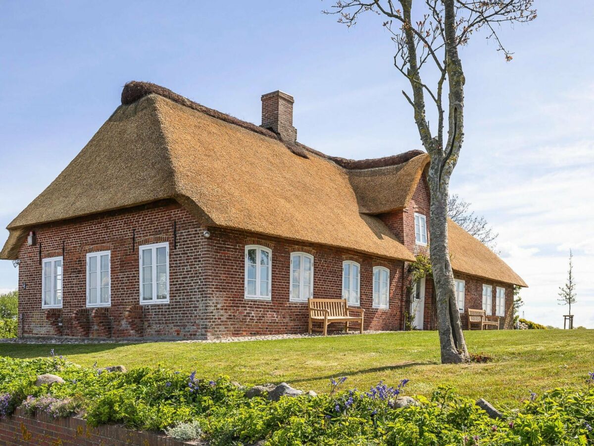 Holiday house Ferienhaus Reethüs in Aventoft - Outdoor photo 2