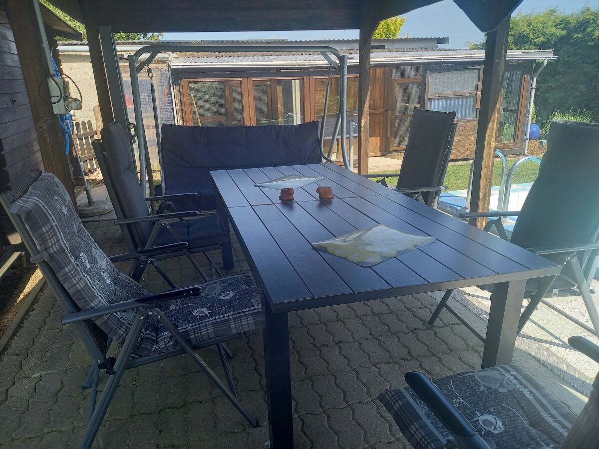 Apartment Schöne Zweizimmer-Ferienwohnung mit Pool im Garten - Outdoor photo 5