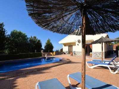 Villa Luxuriöse Villa mit privatem Pool in Sayalonga - Outdoor photo 9