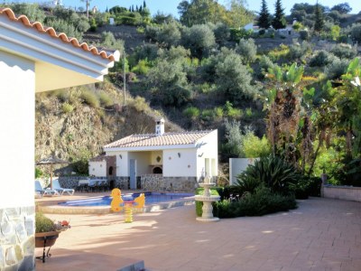 Villa Luxuriöse Villa mit privatem Pool in Sayalonga - Outdoor photo 15