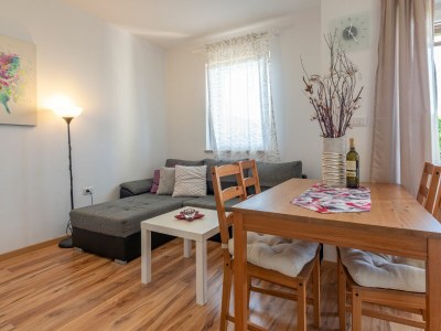 Holiday apartment Villa Ugrin - Features photo 12