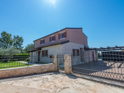 Holiday apartment Villa Ugrin - Environment photo 22