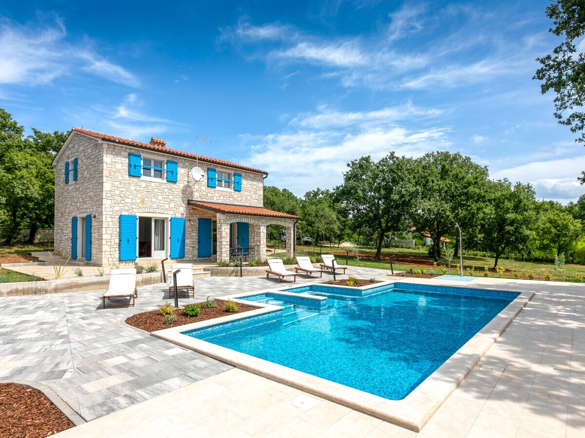 Villa Irena Funtana with pool - Outdoor photo 2