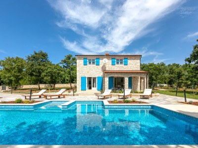 Villa Irena Funtana with pool in Funtana - Villa