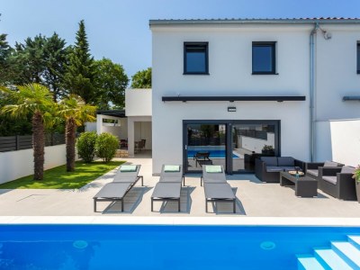 Villa Villa T & K in Njivice - Villa