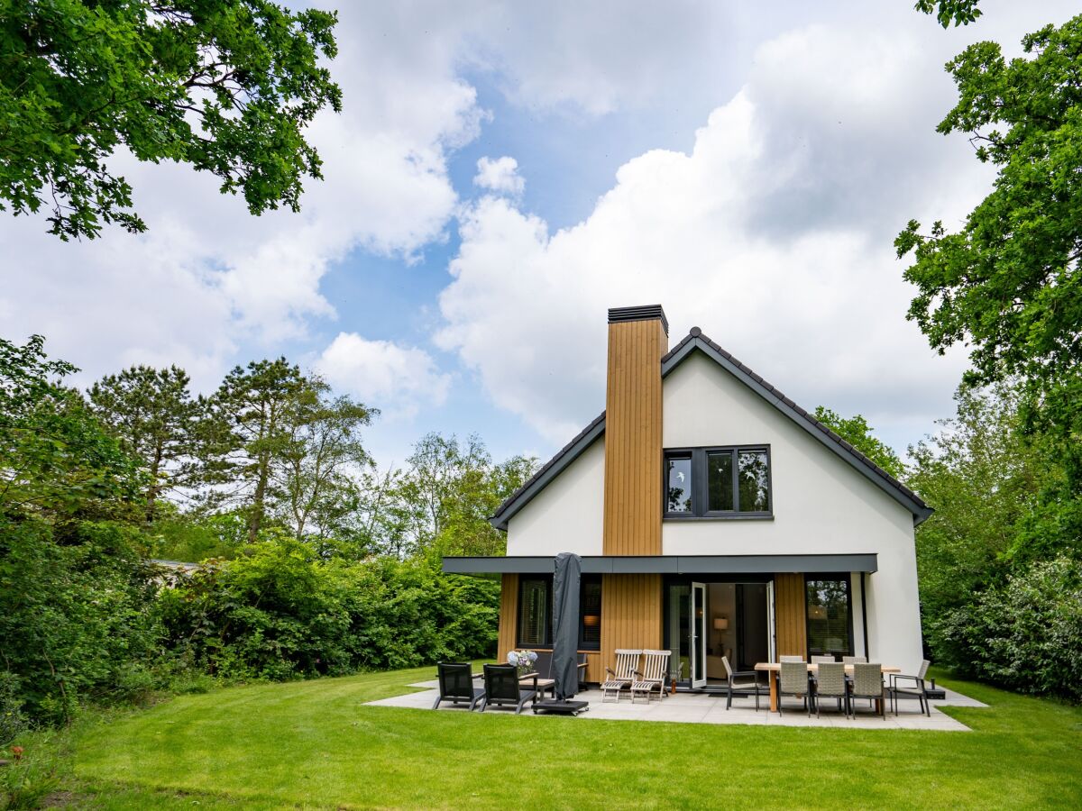 Holiday house Parel 180 / Margrieta