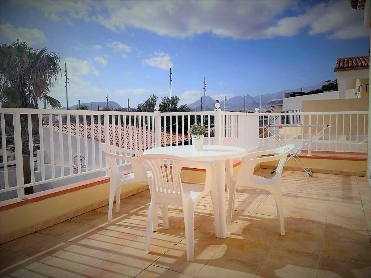 Apartment Belvilla by OYO Apartment in Arona - Outdoor photo 5