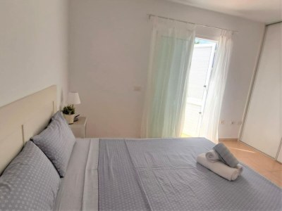 Apartment Belvilla by OYO Apartment in Arona - Features photo 16