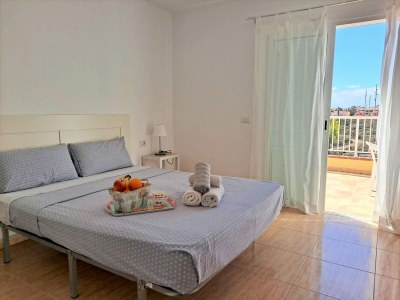 Apartment Belvilla by OYO Apartment in Arona - Features photo 20