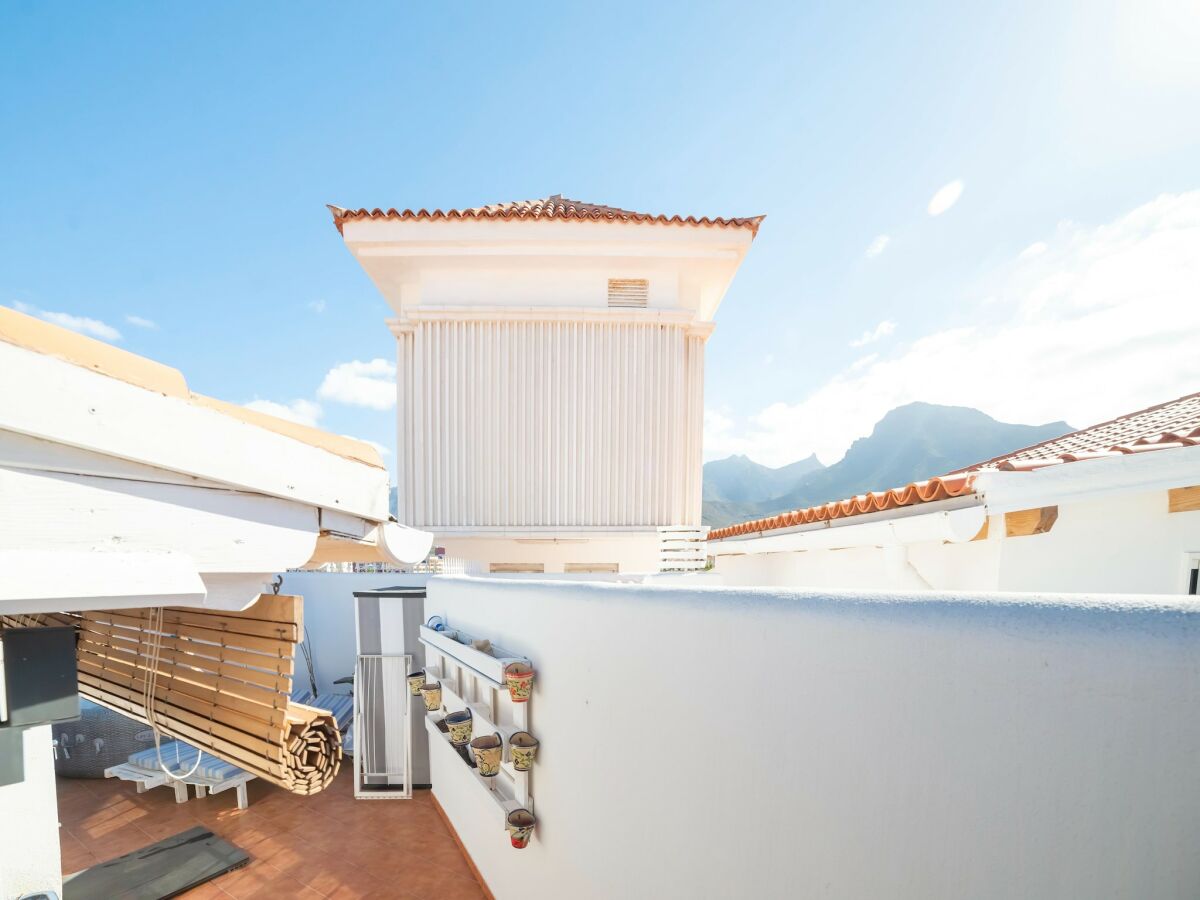 Apartment Einladende Wohnung in Adeje mit Swimmingpool - Outdoor photo 4