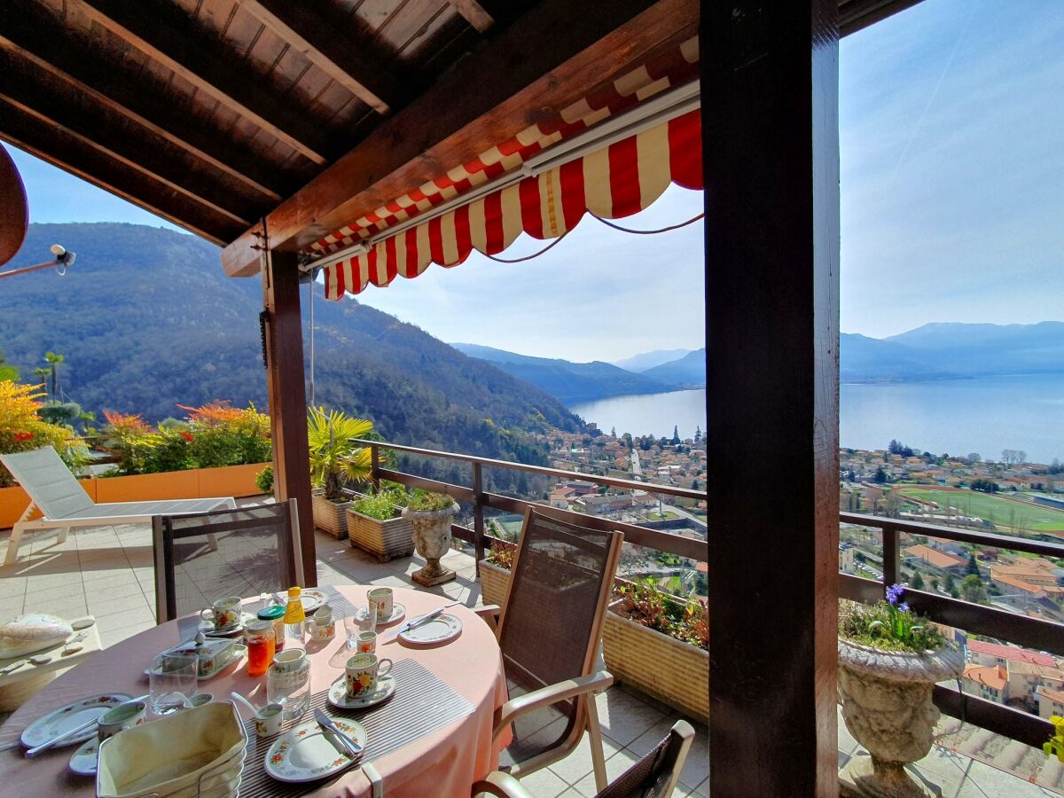 Holiday house Holiday Home in Maccagno with Pool - Outdoor photo 2