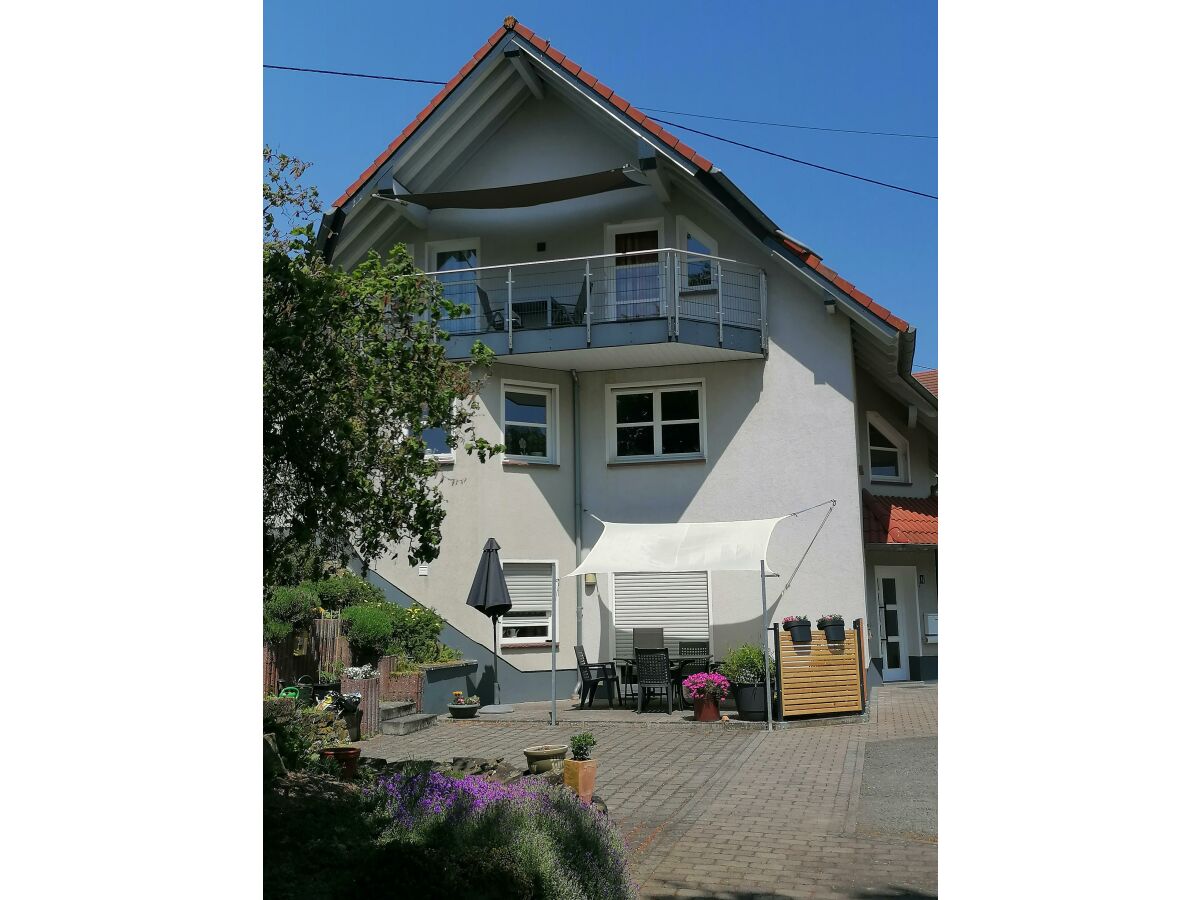 Apartment 2-Bett-Ferienwohnung Dachgeschoss, Balkon