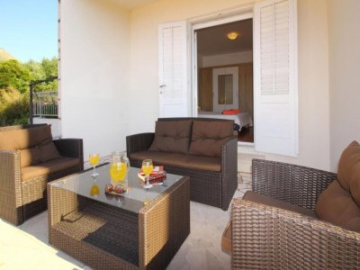 Apartment Apartment Dubreta mit Balkon - Outdoor photo 5