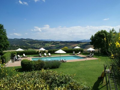 Apartment Apartment in Montone with Pool & Garden - Outdoor photo 9
