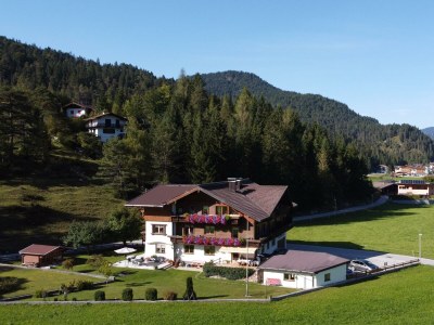 Apartment Apartment mit Balkon und seitlichem Bergblick in Achenkirch - Apartment