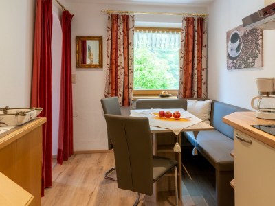 Apartment Apartment mit Balkon und seitlichem Bergblick - Features photo 18