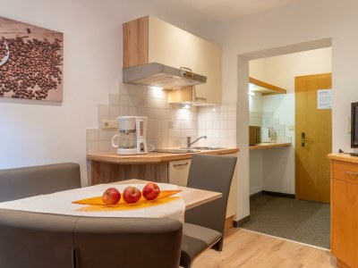 Apartment Apartment mit Balkon und seitlichem Bergblick - Features photo 19