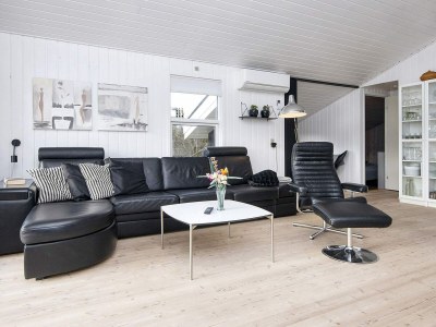 Holiday house 4 star holiday home in Juelsminde-By Traum - Outdoor photo 4