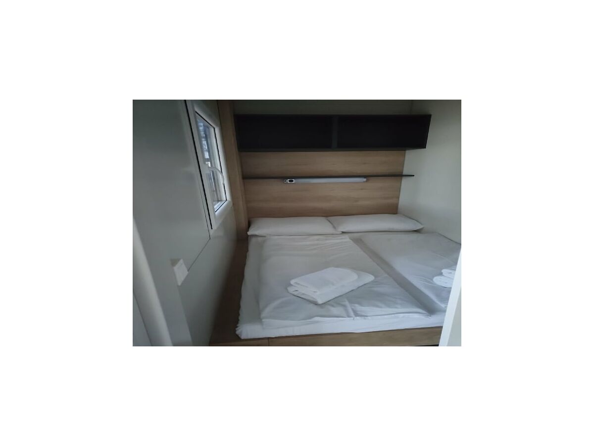 caravan Dalmatino Pleasure Mobile Home - Two Bedroom Mobile Home with Terrace - Features photo 5