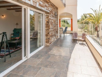 Villa Coastal Villa with Garden - Outdoor photo 2