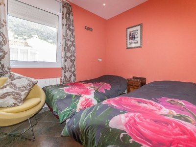 Villa Coastal Villa with Garden - Features photo 17