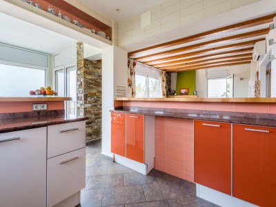 Villa Coastal Villa with Garden - Features photo 27