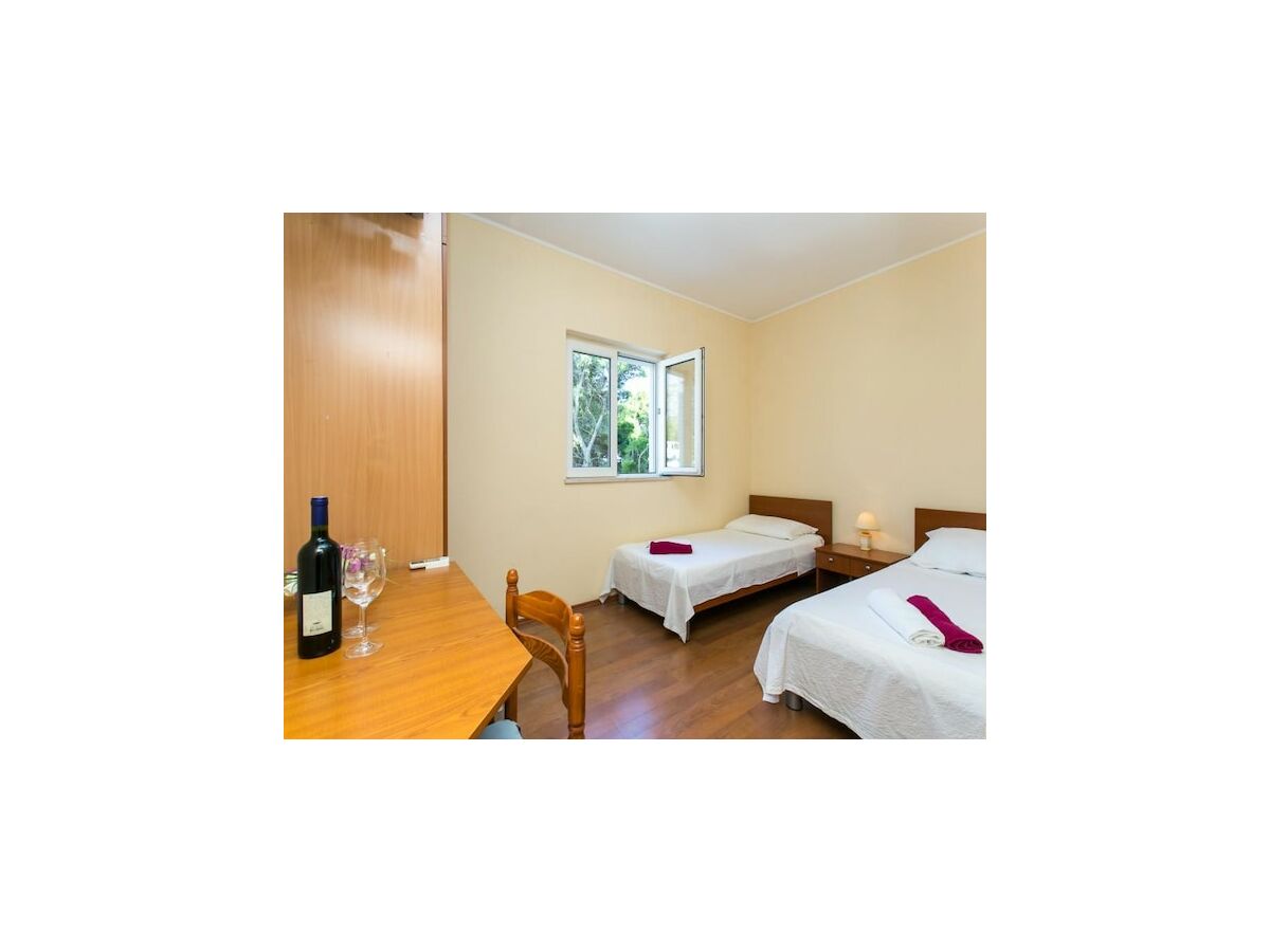 Apartment Apartment &amp; Room Braica - Twin Room - Features photo 3