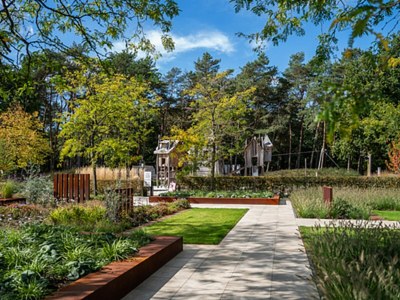 Holiday park Chalet by Park Pond in the Netherlands - Outdoor photo 4