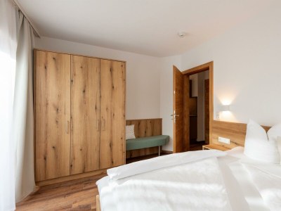 Apartment Apartment "Bergrundblick", 2-4 P., Du/WC, Balkon - Features photo 12