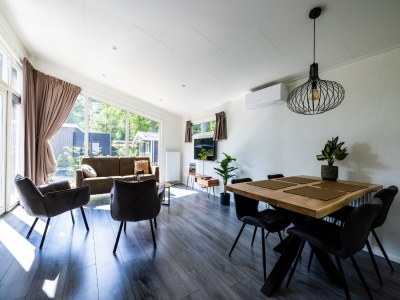 Holiday park Schickes Chalet in Hoenderloo - Features photo 16