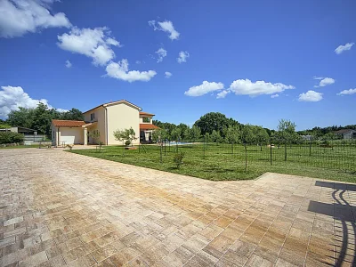 Villa Villa MI wit pool - Outdoor photo 9