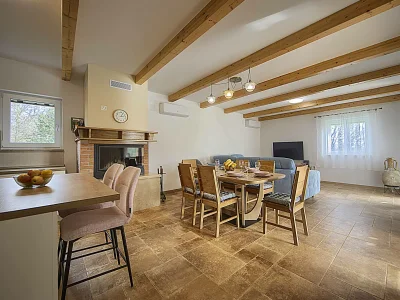 Villa Villa MI wit pool - Features photo 11