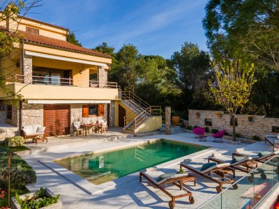 Villa Villa Barotul with pool - Outdoor photo 2