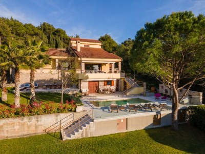 Villa Villa Barotul with pool - Outdoor photo 3