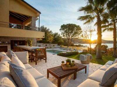Villa Villa Barotul with pool - Outdoor photo 5