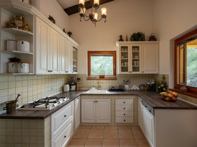 Villa Villa Barotul with pool - Features photo 39