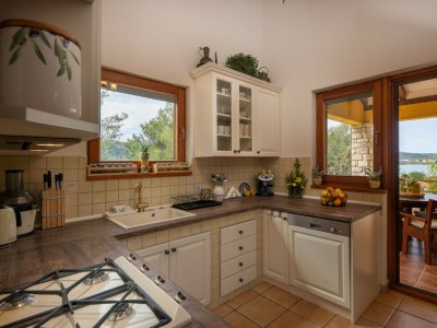 Villa Villa Barotul with pool - Features photo 40