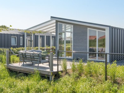 Holiday park Detached House in Zeeland with Scenic Terrace in Wemeldinge - Holiday park