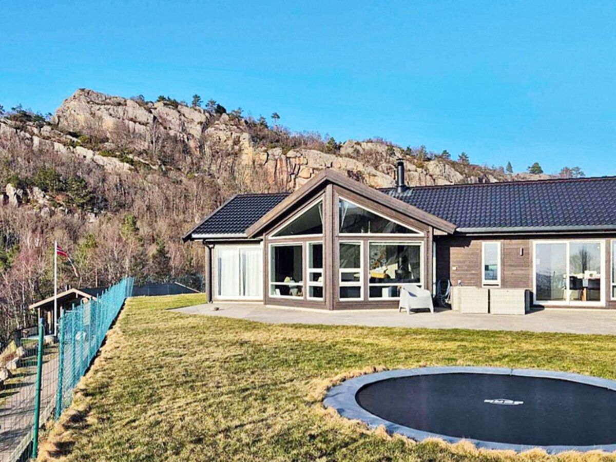 Holiday house 10 person holiday home in Lindesnes - Outdoor photo 3