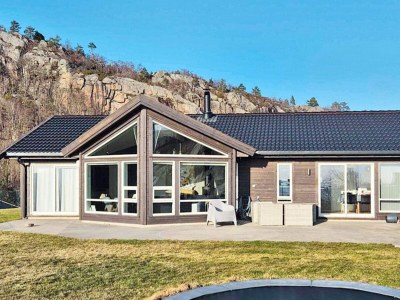 Holiday house 10 person holiday home in Lindesnes - Outdoor photo 4