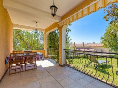 Apartment Rinaldis - Apartment with Terrace No.1 in Kastelir - Apartment