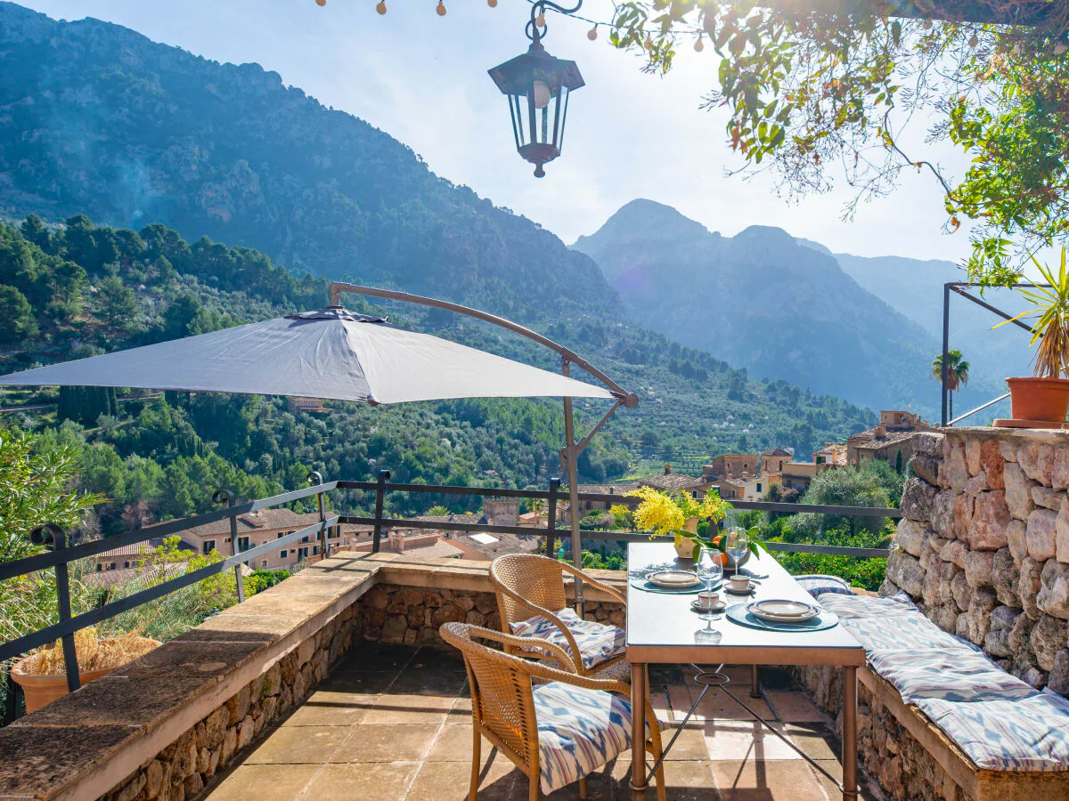 Holiday house SA TEULERA (FORNALUTX)