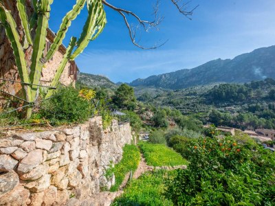 Holiday house SA TEULERA (FORNALUTX) - Outdoor photo 9