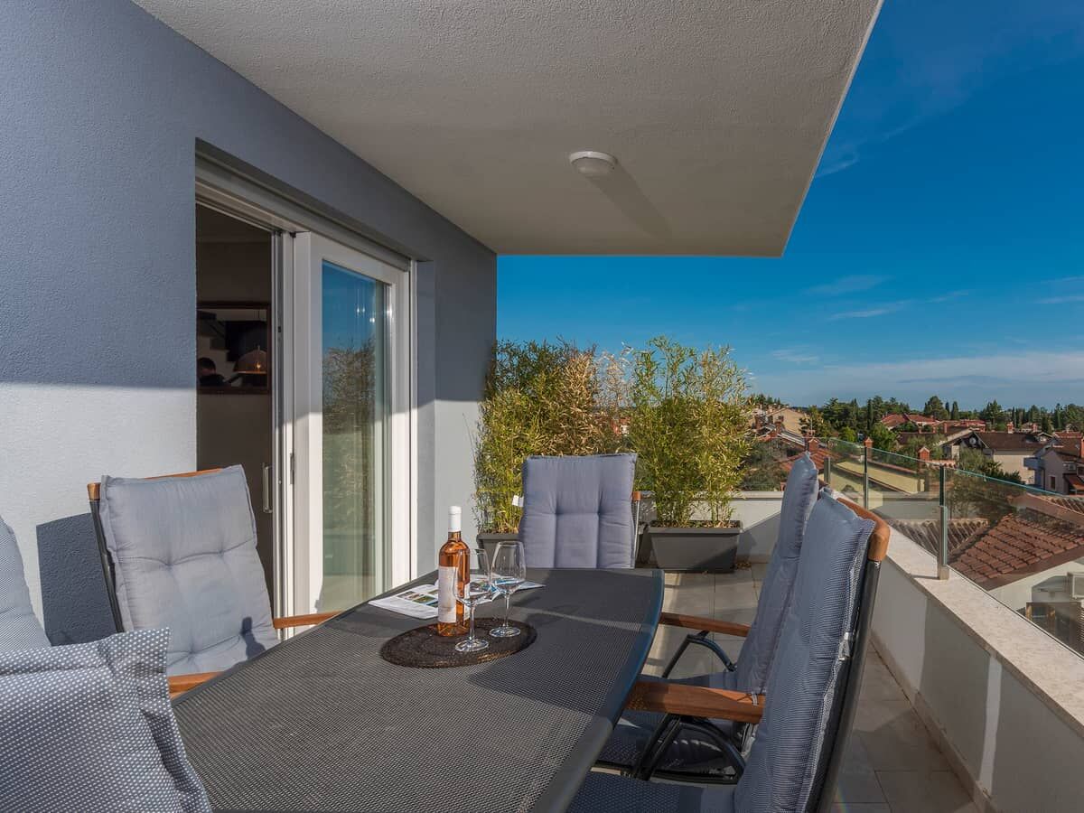 Holiday house Penthouse Karpinjan - Outdoor photo 2