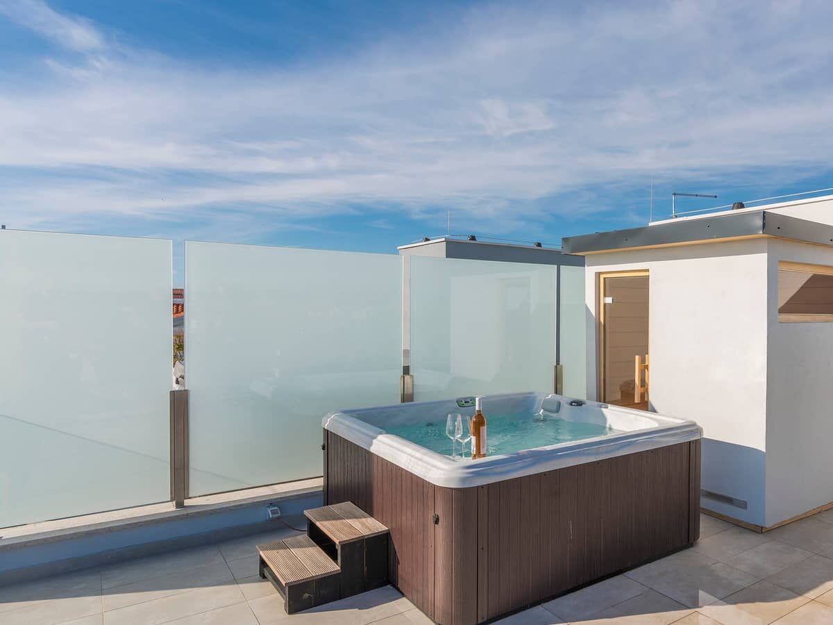 Holiday house Penthouse Karpinjan - Outdoor photo 4